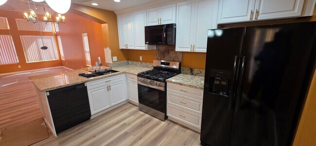 Building Photo - Charming 3BR House in North Las Vegas