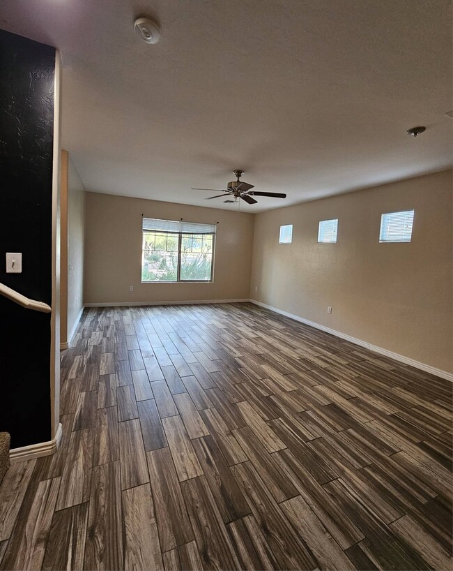 Building Photo - 6047 S Cedar Elm Ln