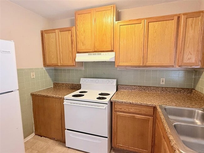 Building Photo - 2835 Dr. M.L.K. Jr St S