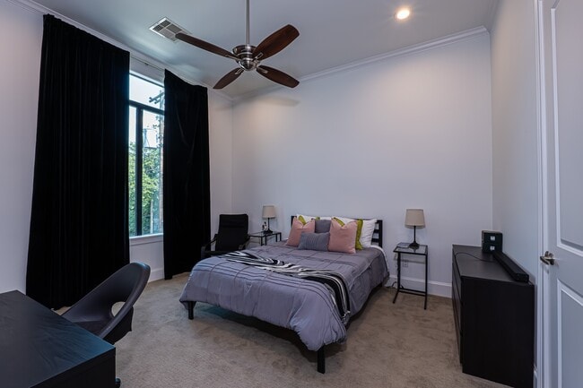 Building Photo - 1409 Indiana St