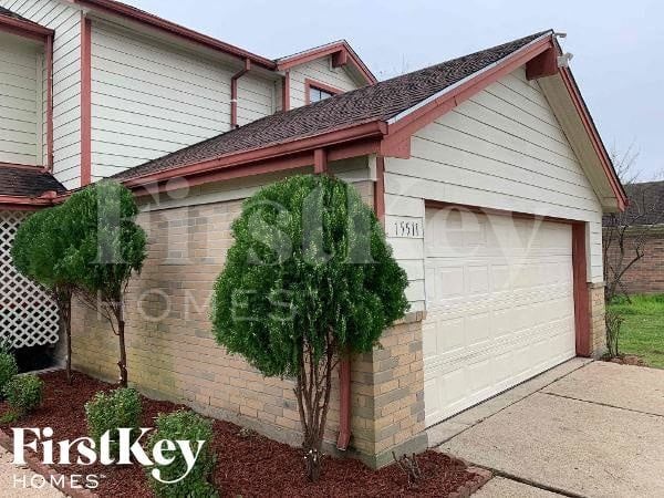 Building Photo - 15511 Evergreen Grove Dr