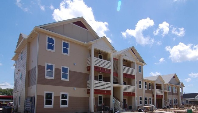 Building Photo - Bayou Cane Apartments