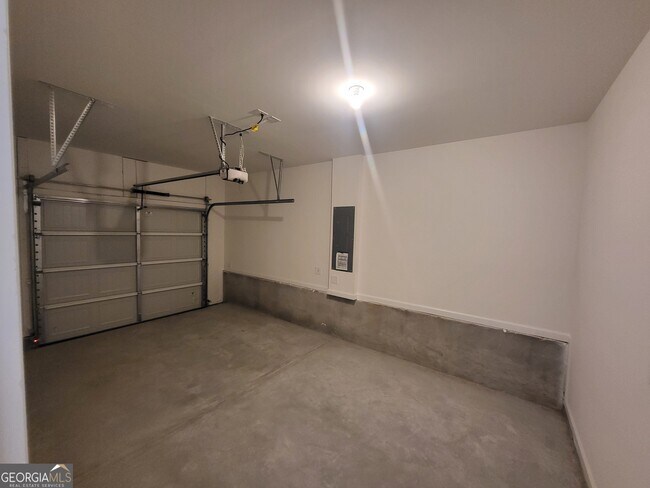 Building Photo - 248 Kenoot Dr