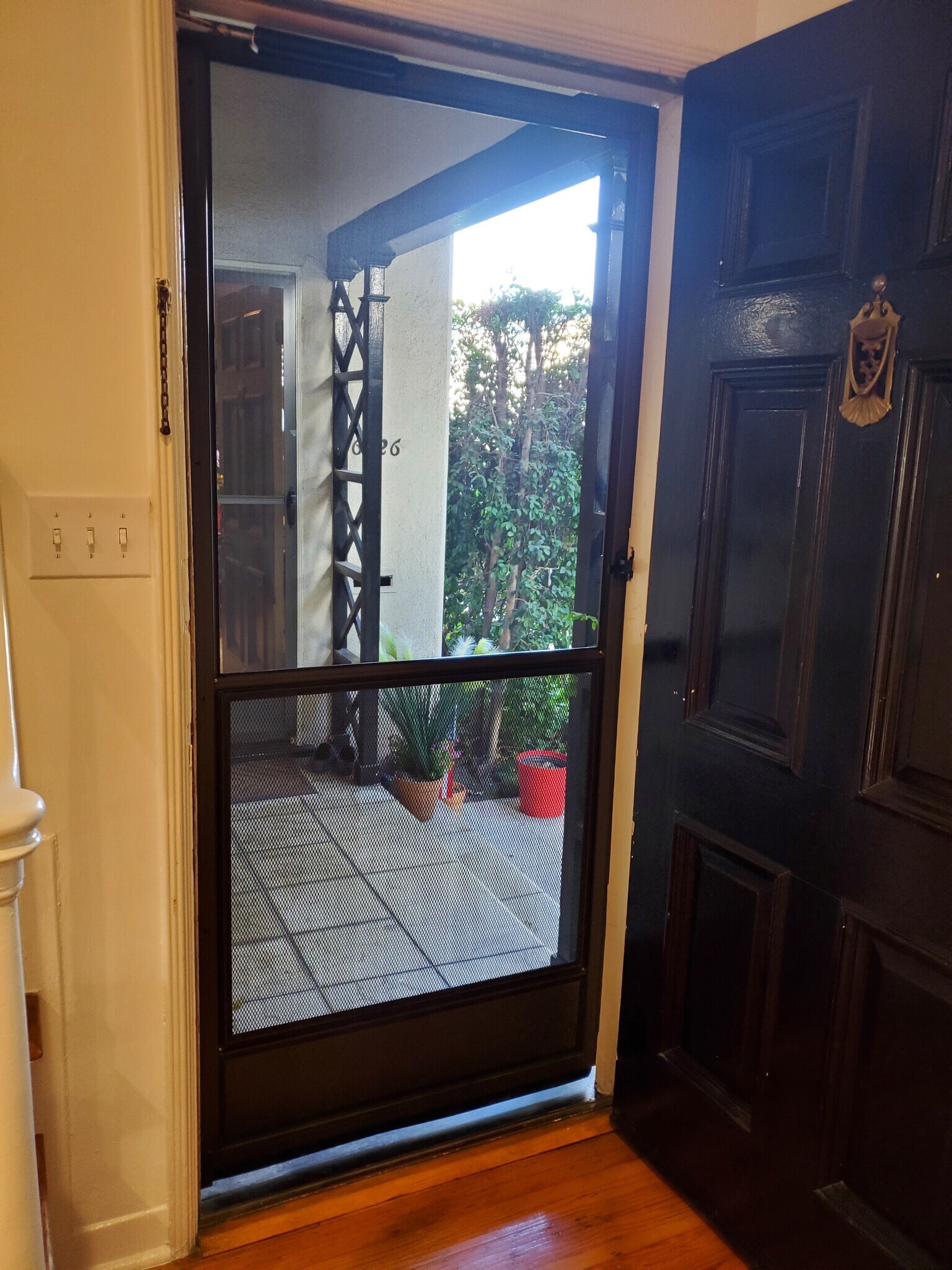 ENTRANCE - 6326 Orange St