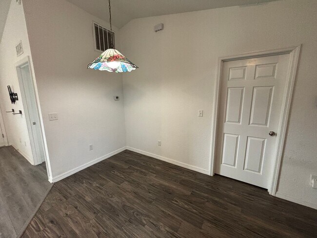 Building Photo - 103 Marion Oaks Dr