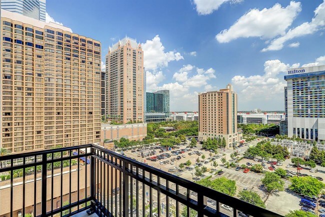 Building Photo - 1211 Caroline St