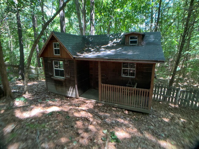 Building Photo - Absolutely Stunning Rare Rental in Hope Va...