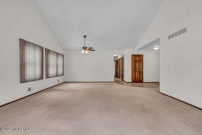 Building Photo - 30 Turnberry Cir