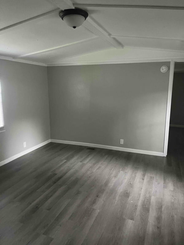 Building Photo - 302 Cottonwood Ln