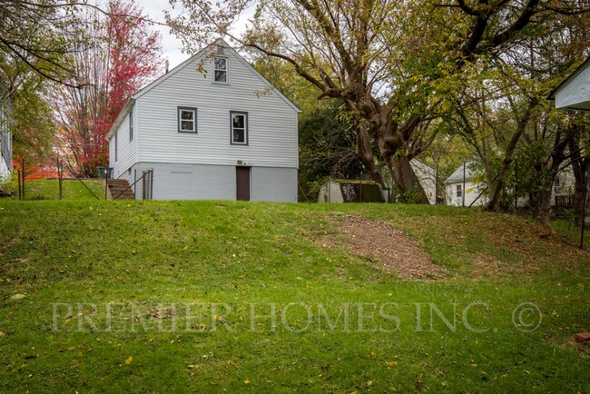Building Photo - Charming 3-Bedroom Home with Walkout Basem...