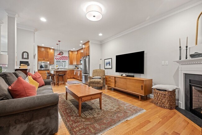 Building Photo - 2 Summer Hill Cir
