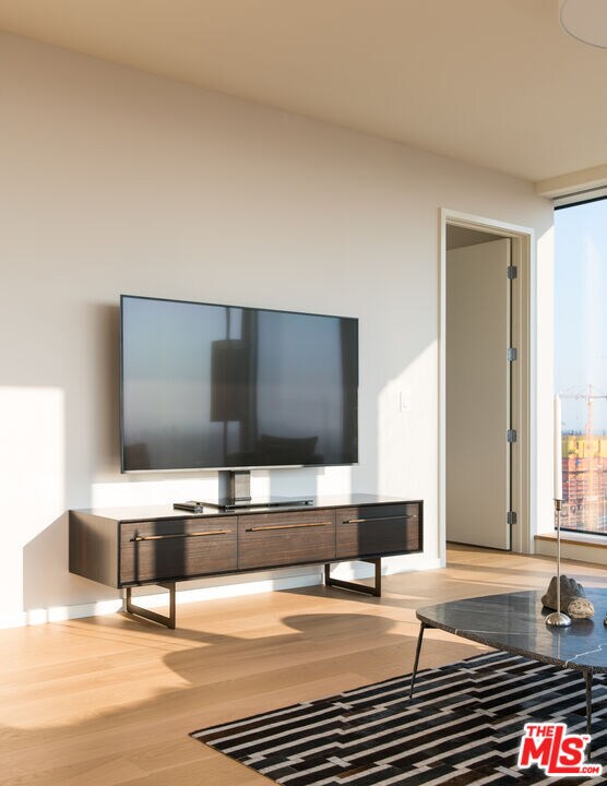 Building Photo - 889 Francisco St