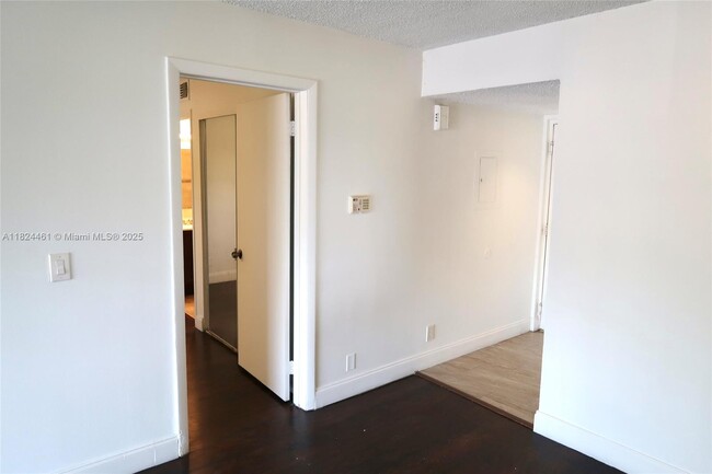 Building Photo - 8801 Wiles Rd