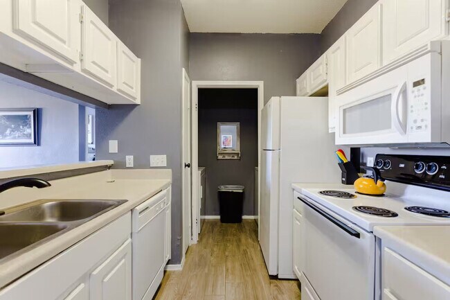 Building Photo - 12166 Metric Blvd