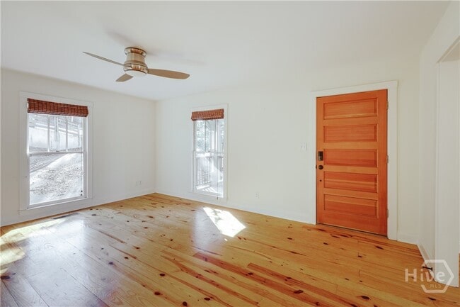 Building Photo - 145 Hendrix Ave