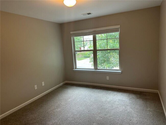 Building Photo - 4680 Raven Wood Loop
