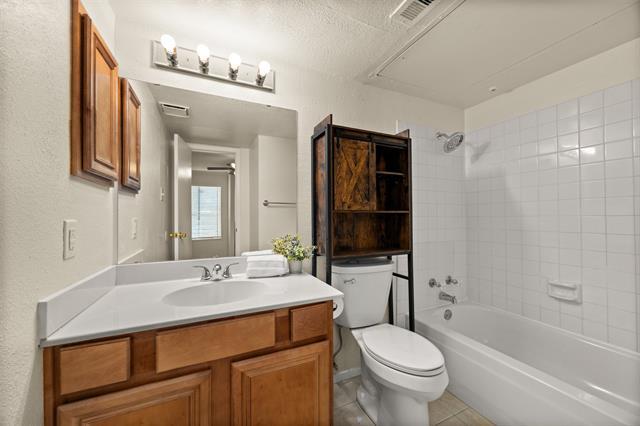 Building Photo - 5742 Cedar Creek Dr