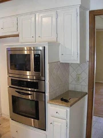 Building Photo - 4932 Longwood Ct