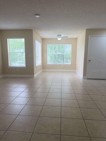 Building Photo - 2208 Antigua Pl