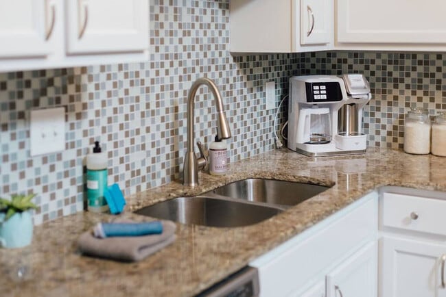 Building Photo - 117 Spring St