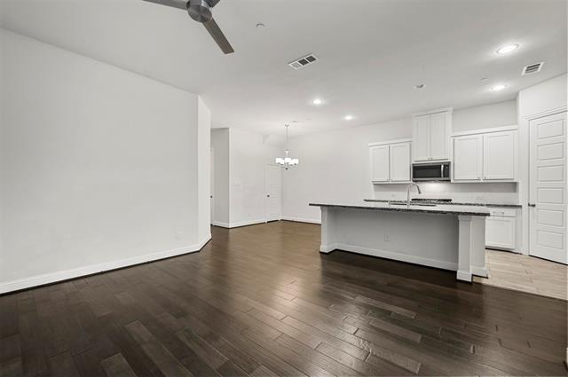 Building Photo - 4925 McKinney Hollow Dr