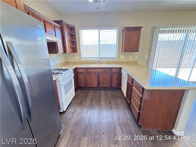 Building Photo - Gated Home with Open Floor Plan, Walk-In Closet & Resort Amenities