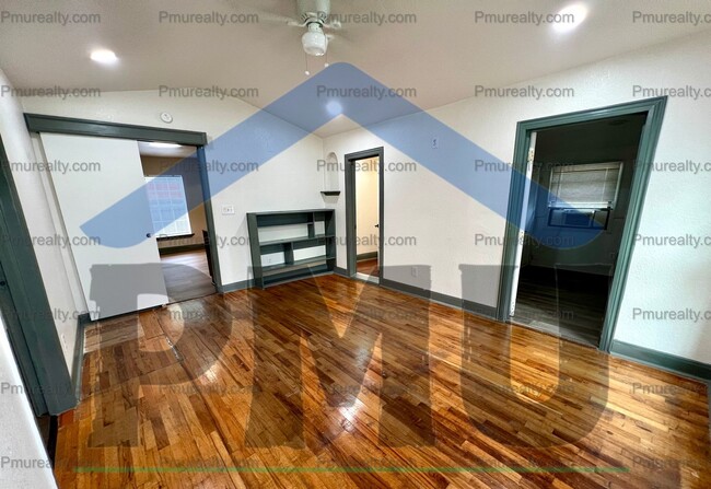 Building Photo - COMING SOON! 3-bedroom, 1-bathroom house l...