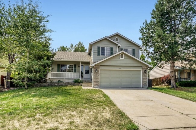 Building Photo - 1633 Deerwood Dr