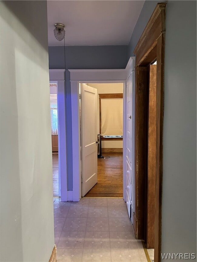 Building Photo - 237 North Park Ave