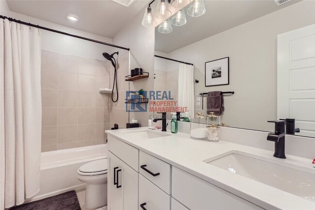 Building Photo - 8375 Holman St