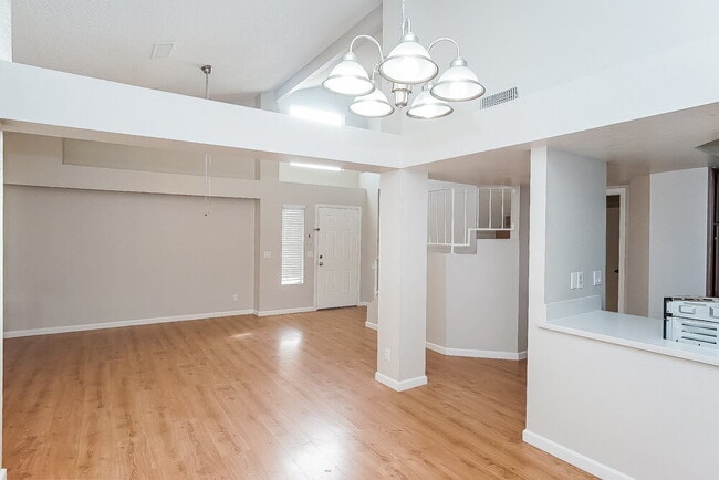 Building Photo - 827 Schooner Dr