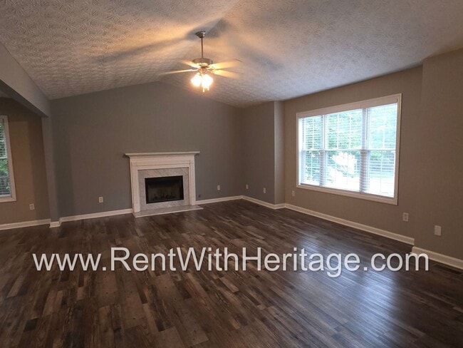 Building Photo - Immaculate 5-bedroom, 3-bath home in the Cedar Mountain Park subdivision in Douglasville, GA.