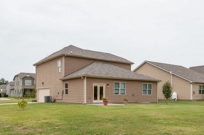 Building Photo - Gorgeous 4BR/2.5BA+Bonus executive home for lease in M'boro now! Triple Rockvale schools!