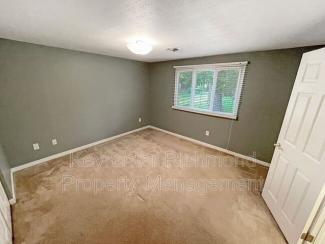 Building Photo - 7500 Orchardhill Dr