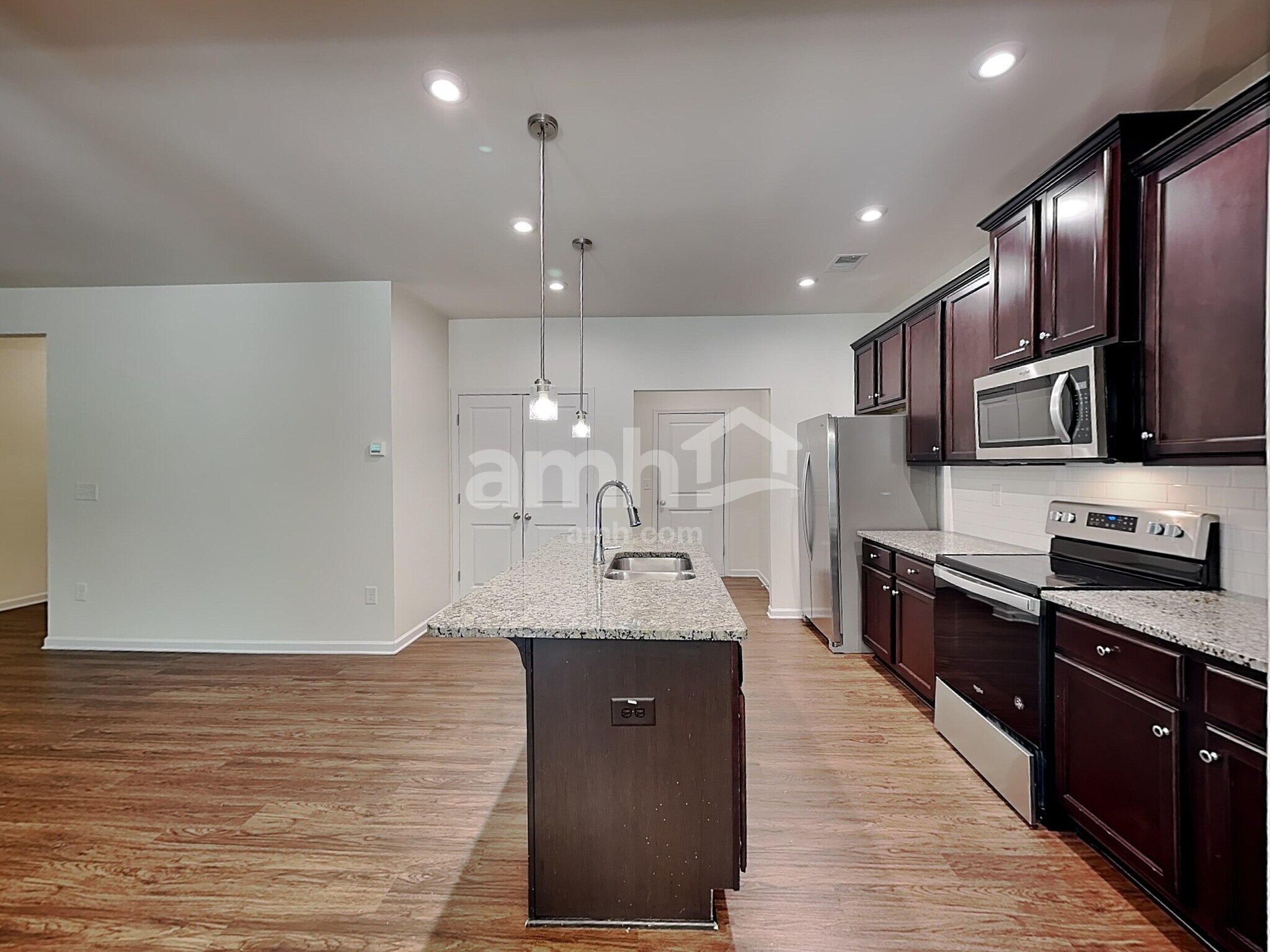 Building Photo - 701 Woodall Rd