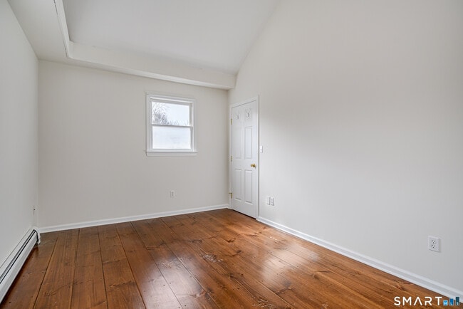 Building Photo - 92 Whisconier Rd