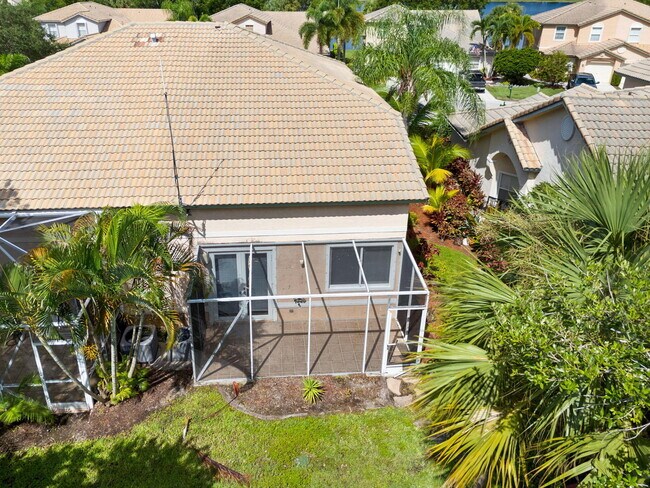 Building Photo - 10569 Pelican Dr