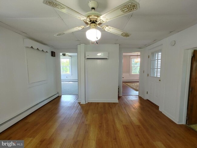 Building Photo - 31744 Tappers Corner Rd
