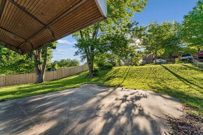 Building Photo - COMING SOON!! Charming 3-Bedroom Home with Spacious 2160 Sq Ft Layout in Independence, MO!
