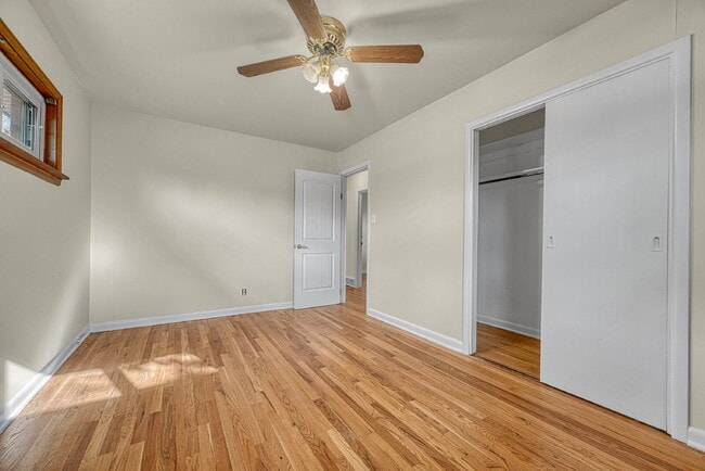 Building Photo - $2,445.00, 3-bed, 2-bath located in Denver.