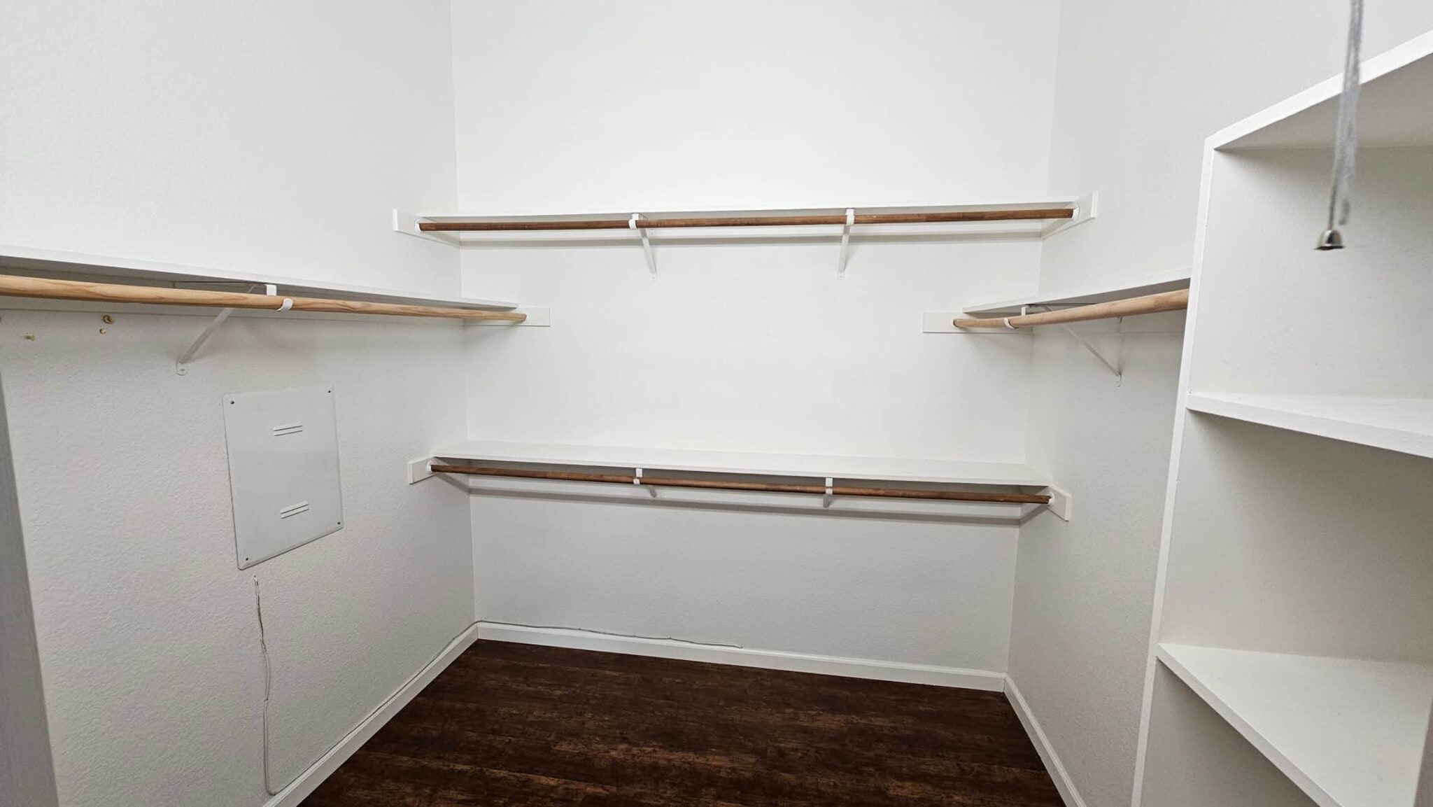 Building Photo - 9641 Darley Way