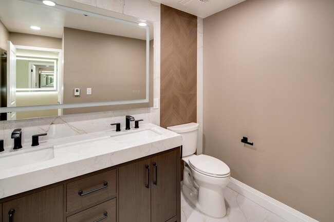 Building Photo - 600 Harbor Blvd