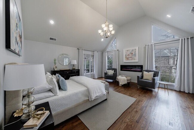 Building Photo - 459 Atlanta Country Club Dr