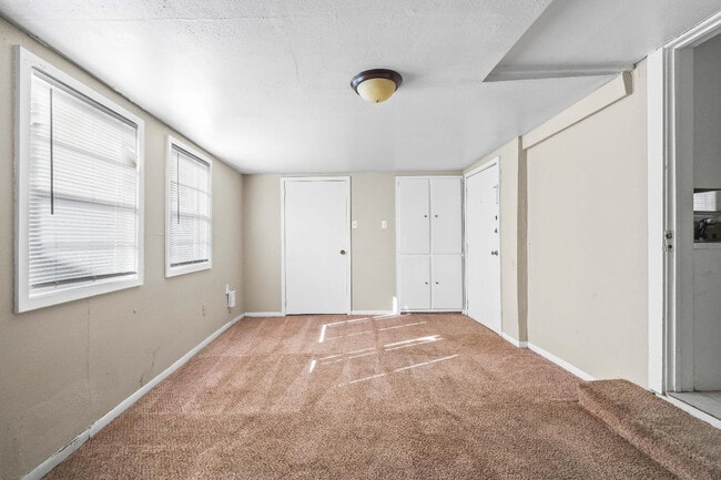 Building Photo - 2514 36th St