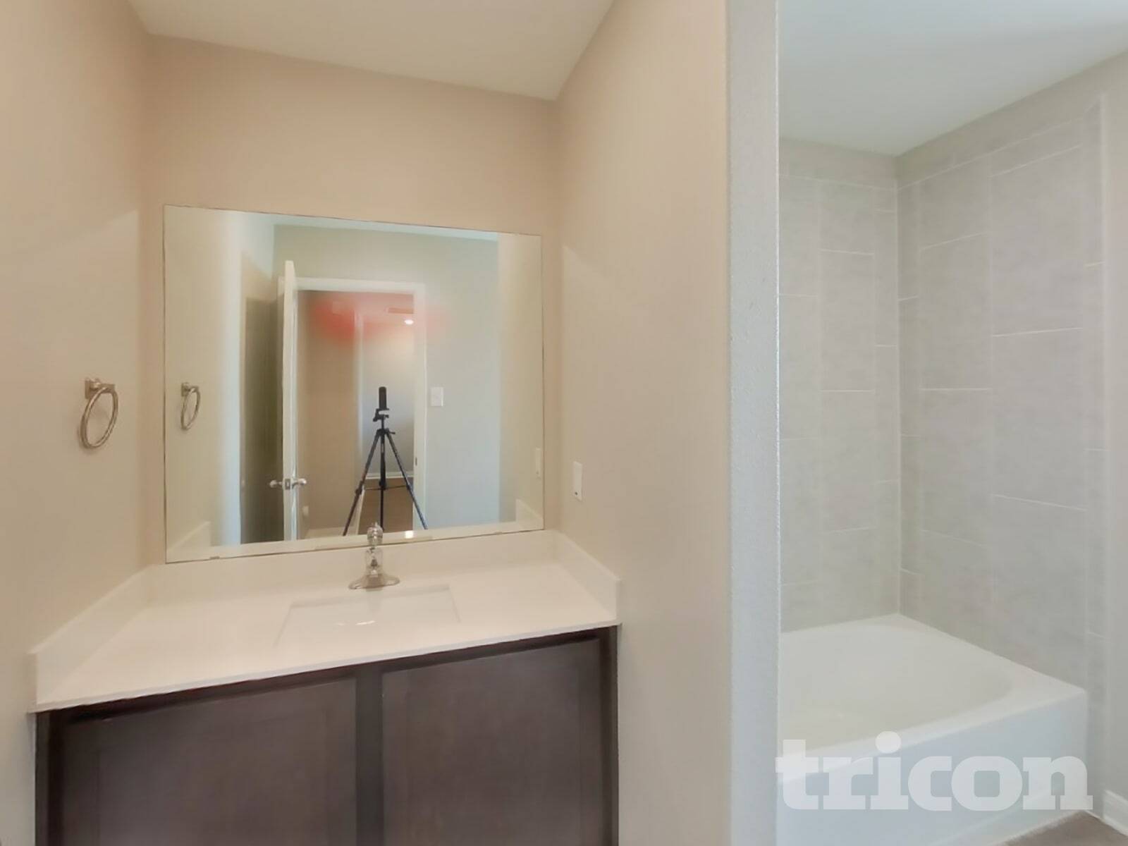 Building Photo - 3109 Chillingham Dr