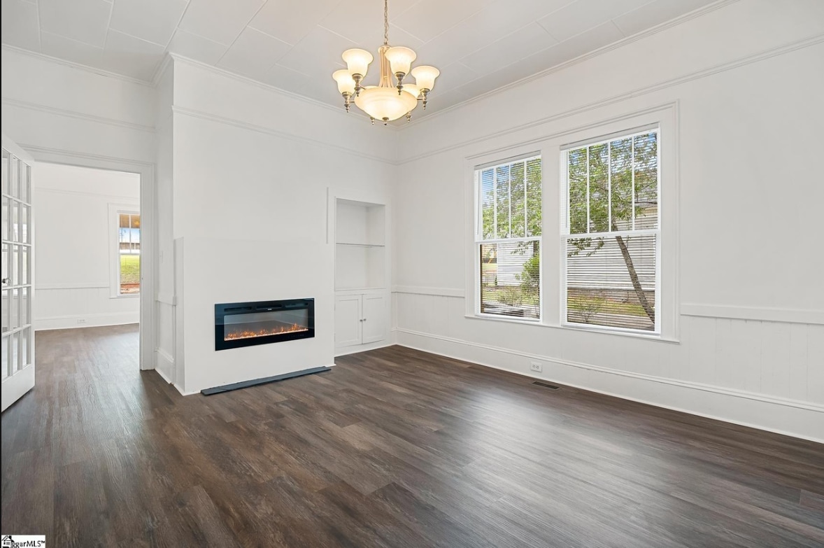 Dining Room - 413 W Market St