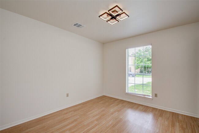 Building Photo - 3514 Quail Meadow Dr