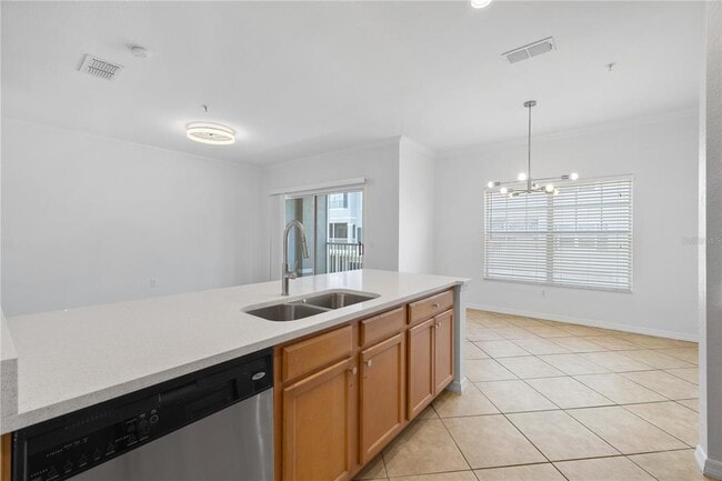 Building Photo - 2532 Grand Central Pkwy