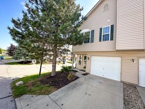 Building Photo - 4827 Flat Stone Pl