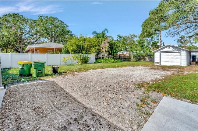 Building Photo - 2963 Bahia Vista St